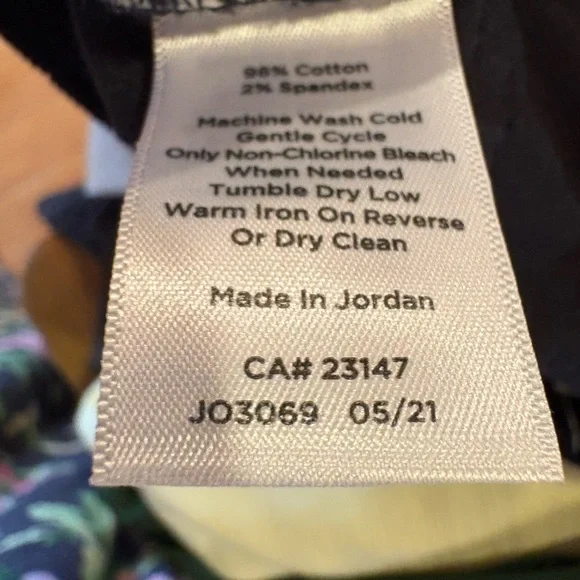 Talbots Women's Classic Black Straight Leg Corduroy Pants - Picture 7 of 7